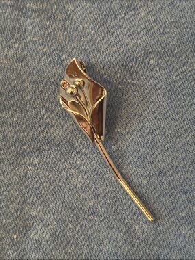 Vintage Silver Floral calls Lilly Pin Brooch jewelry